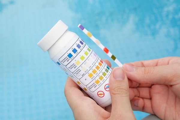 Quel impact la piscine a-t-elle sur la couleur des cheveux ?