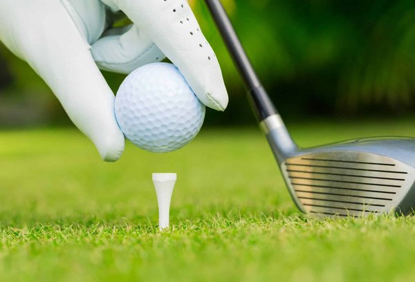 Décorez avec style : top des affiches golf tendance